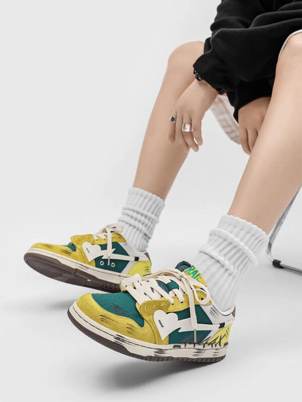 Graffiti Skate Sports Casual Shoes - 1499